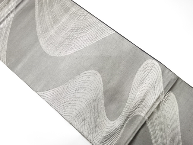 アンティーク　流水模様織り出し袋帯（着用可）